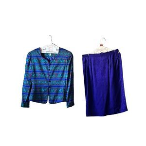 Adrianna Papell Collection Vintage Silk Jacket and Skirt Set‎